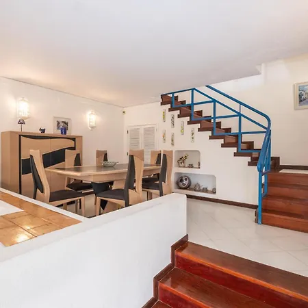 #015 Buganvilia By Holidays Ferienhaus *