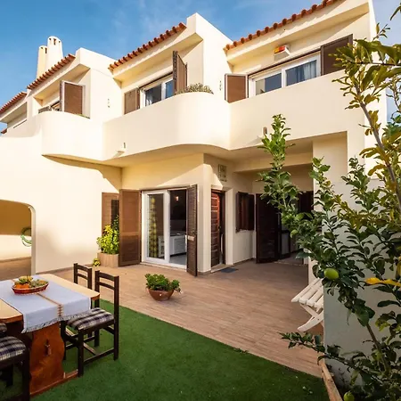 #015 Vila Buganvilia Center city Beach Albufeira