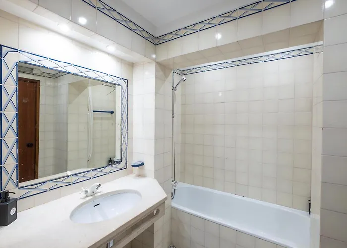 #015 Buganvilia By Holidays Holiday home *