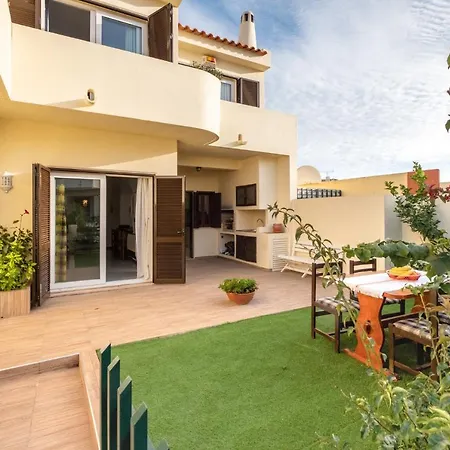 #015 Buganvilia By Holidays * アルブフェイラ